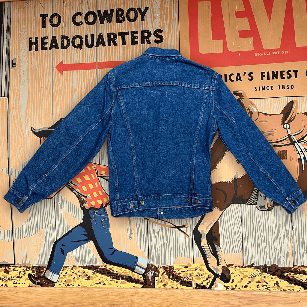 1111 Levi's Deadstock 2 Pocket Red Tab Mid-Wash Made in Canada Vintage Denim Trucker Jacket Size S Tops Public Butter 