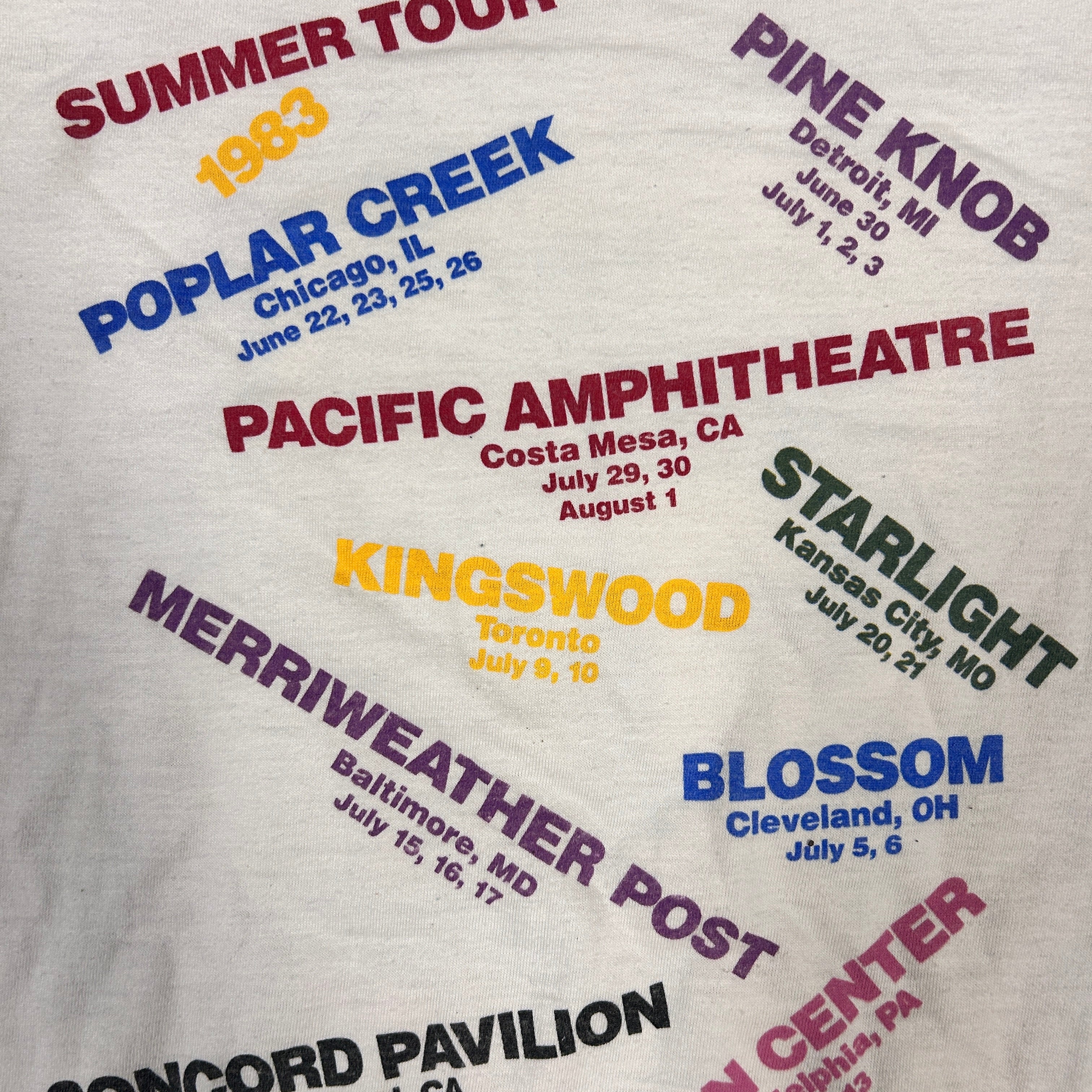 Vintage 80s Barry Manilow "Hot Tonight" 1983 Tour  Raglan Sleeve T-Shirt