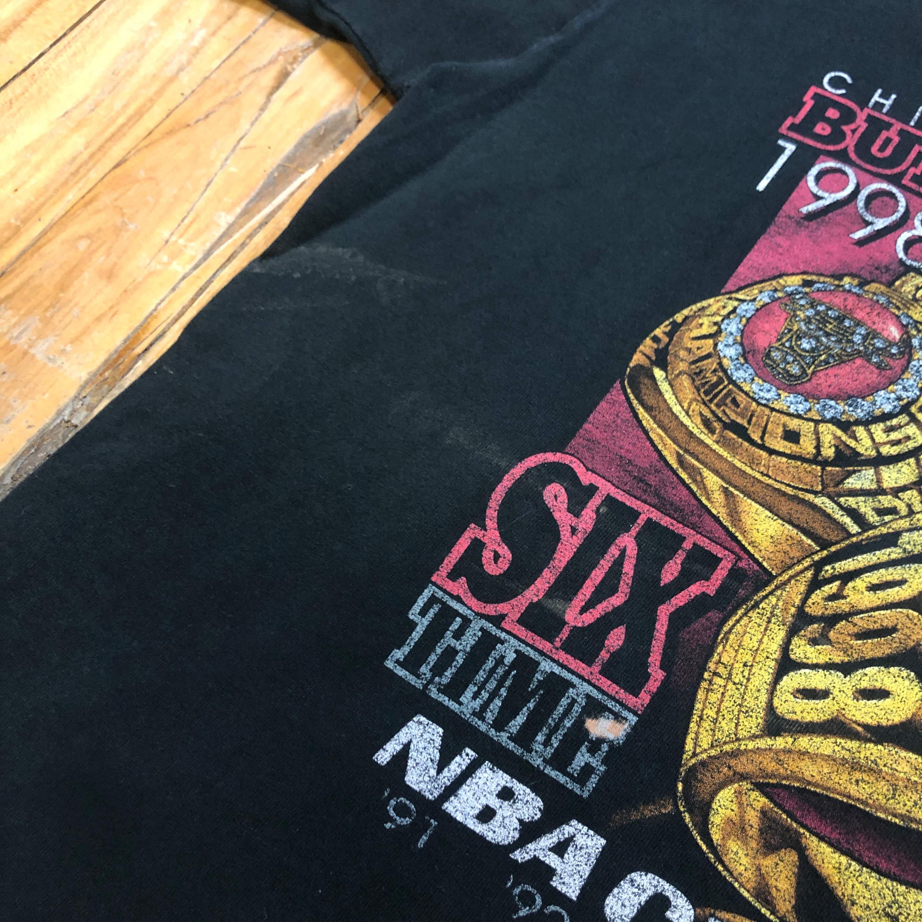 🖤 1998 Chicago Bulls NBA Six Time Champions Pro Player Vintage Graphic T-Shirt Size M T-Shirts Public Butter 