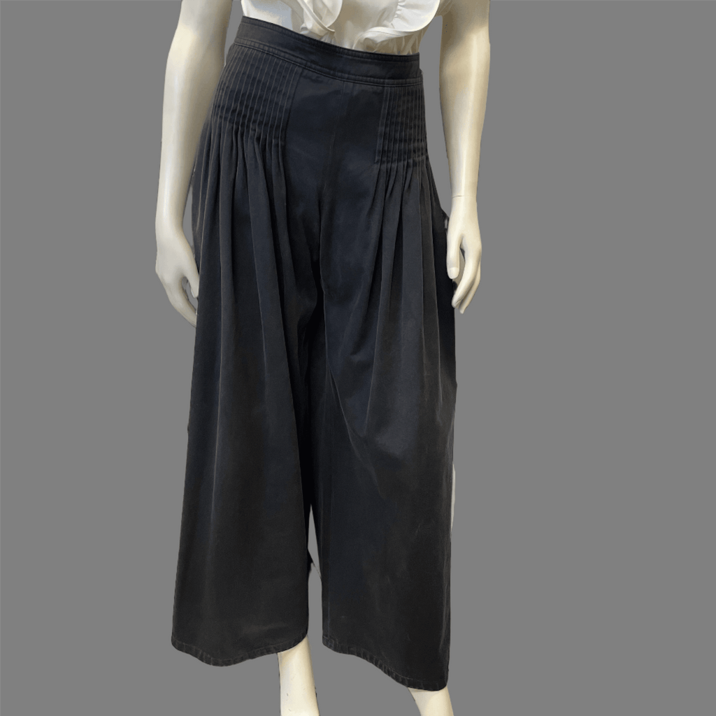 Chanel Spring '03 Vintage Designer Denim Palazzo Pleated Trousers Made in France Size 31" Bottoms Black Market 