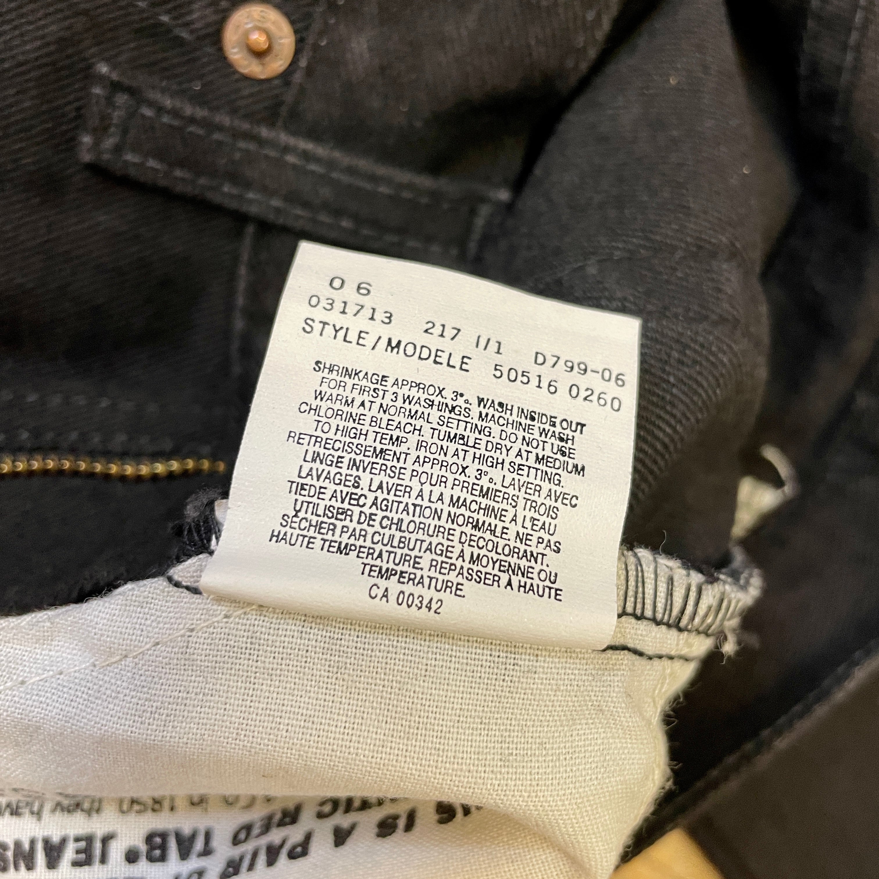 Deadstock Vintage Levi's Black 516 Slim Fit Straight Leg Denim Jeans Made in Canada 29" Waist Bottoms Public Butter 