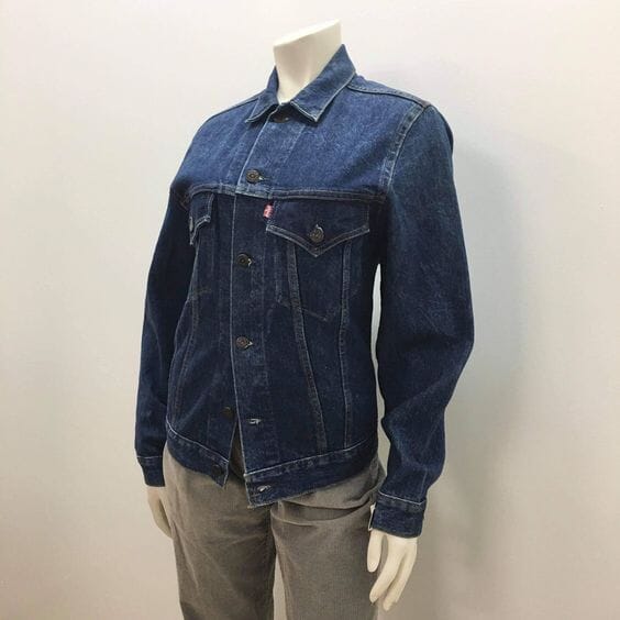 Levi's Deadstock 2 Pocket Red Tab Mid-Wash Made in Canada Vintage Denim Trucker Jacket Size S Jackets & Coats Black Market 