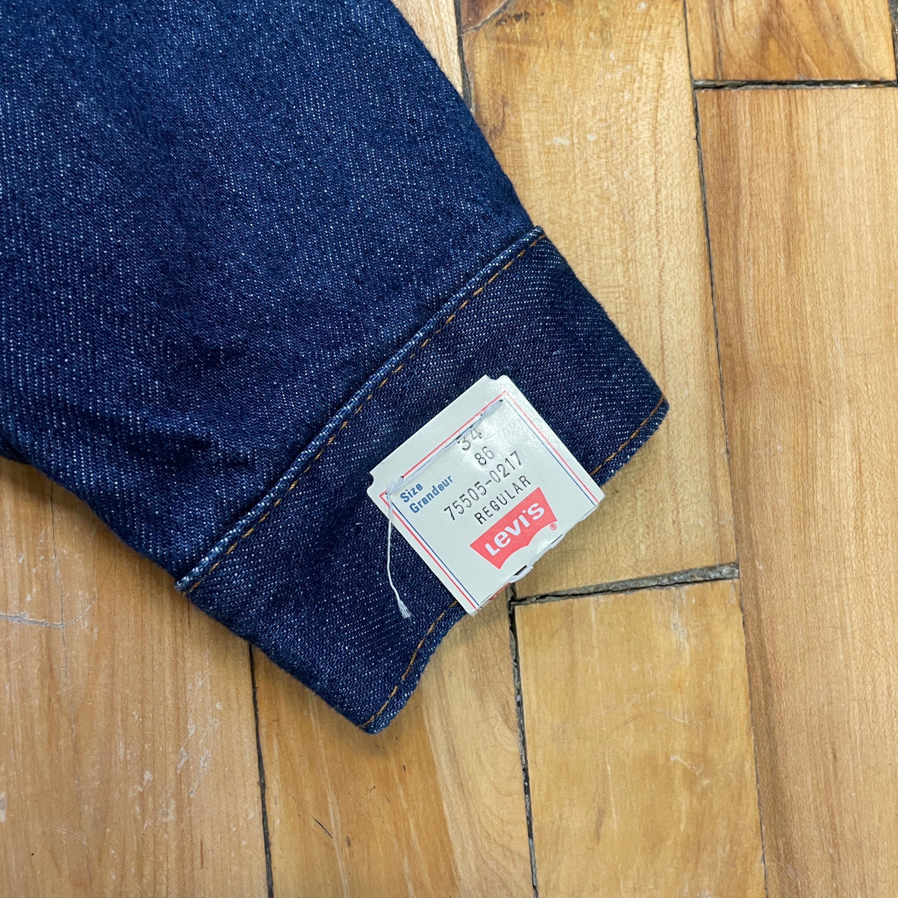 Levi's Deadstock 2 Pocket Red Tab Union Made in Canada Vintage Denim Trucker Jacket Size 34 Tops Public Butter 